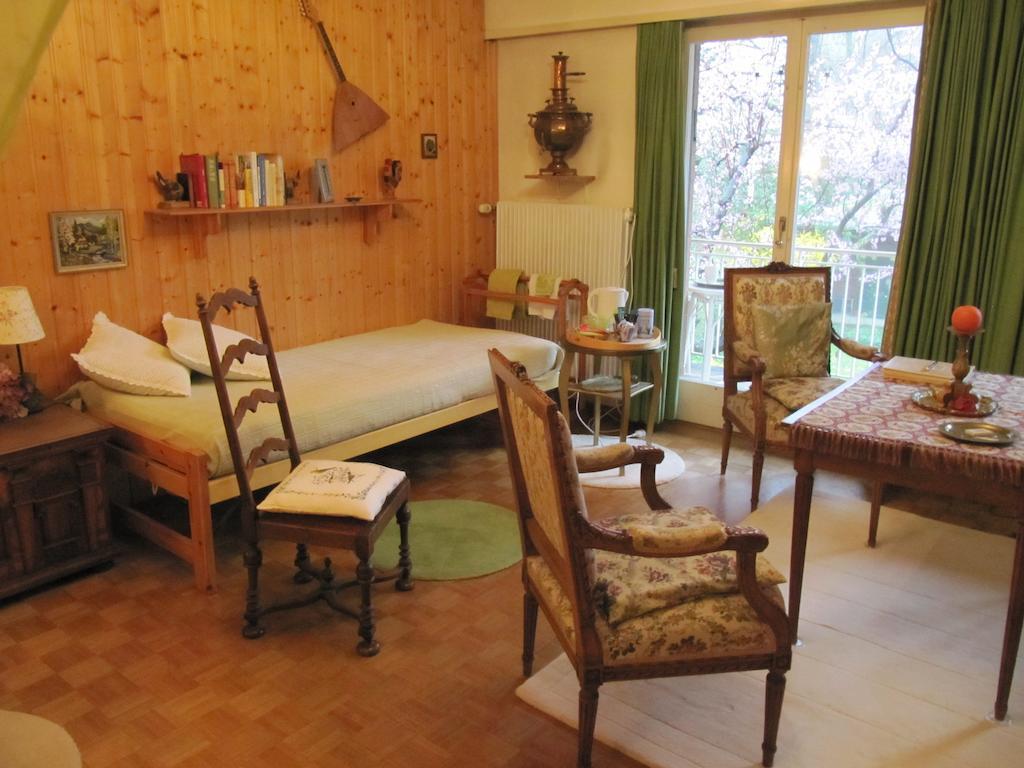 Bed and Breakfast Chez Jean et Daisy à Riehen Chambre photo